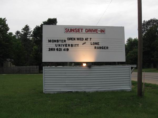 Sunset Auto Theatre - Summer 2013